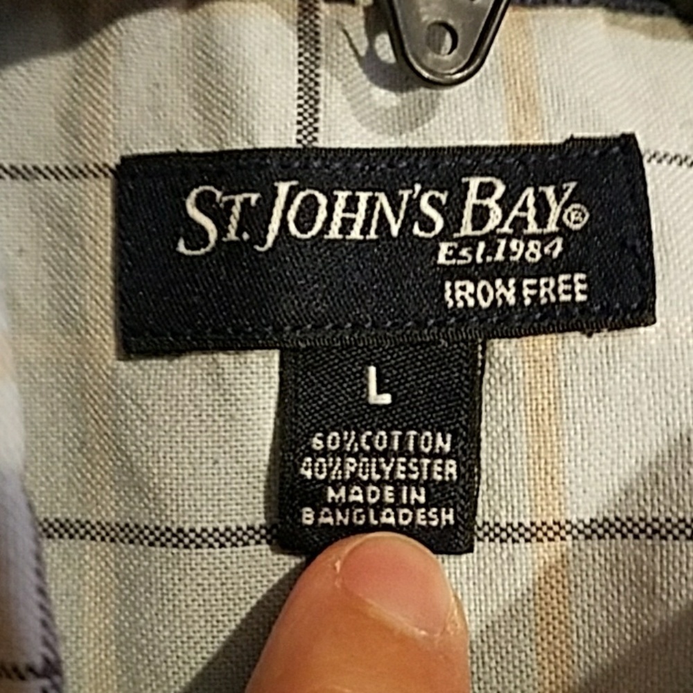 ST. JOHN'S BAY IRON FREE MEN'S SHIRT! - Picture 7 of 8